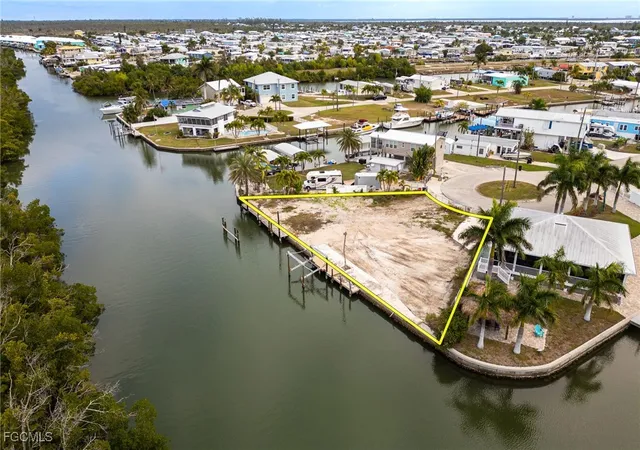 Photo 3 of Land for sale at 3977 Coconut Dr, St James City, FL 33956 | MLS# 2025021838 | Listing updated on 2026-08-23
