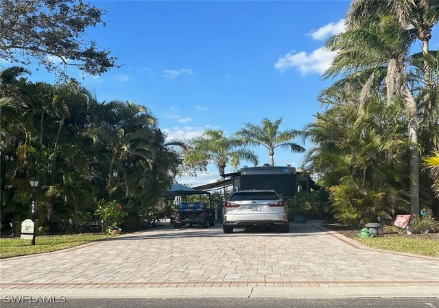 Photo 1 of Land for sale at 4678 Southern Breeze Dr, Naples, FL 34114 | MLS# 225075303 | Listing updated on 2026-08-19