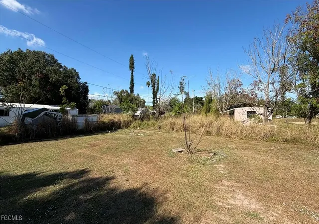 Photo 5 of Sale Pending at 8066 Tolles Dr, North Fort Myers, FL 33917 | MLS# 2025023090 | Listing updated on 2026-08-25