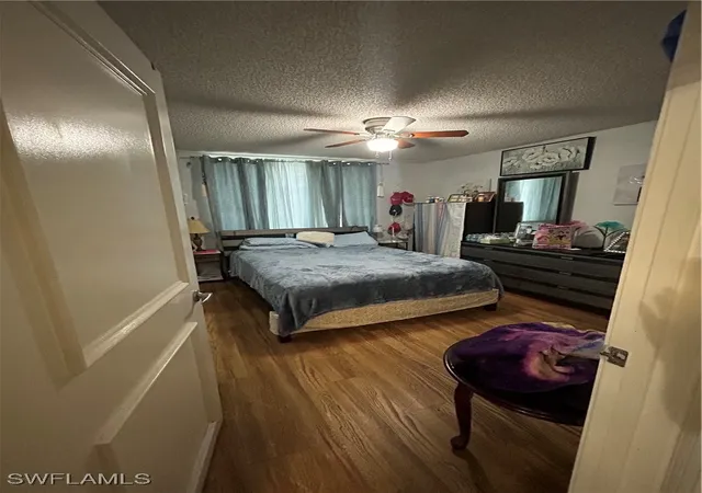 Listing Photo 5 - Condo for sale in building located at 1150 Wildwood Lakes Blvd, Naples, FL 34104 - Unit #8-107