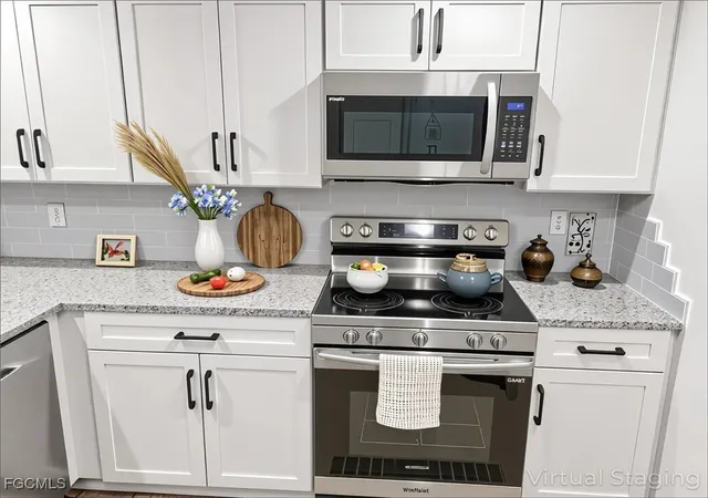 Listing Photo 4 - Condo for sale in building located at 16679 Forest Blvd, Fort Myers, FL 33908 - Unit #102