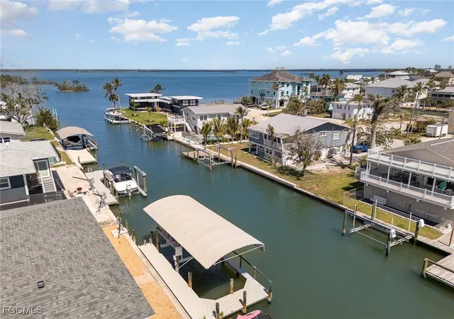 Photo 1 of Single family home for sale at 240 Driftwood Ln, Fort Myers Beach, FL 33931 | MLS# 2025025469 | Listing updated on 2026-10-05