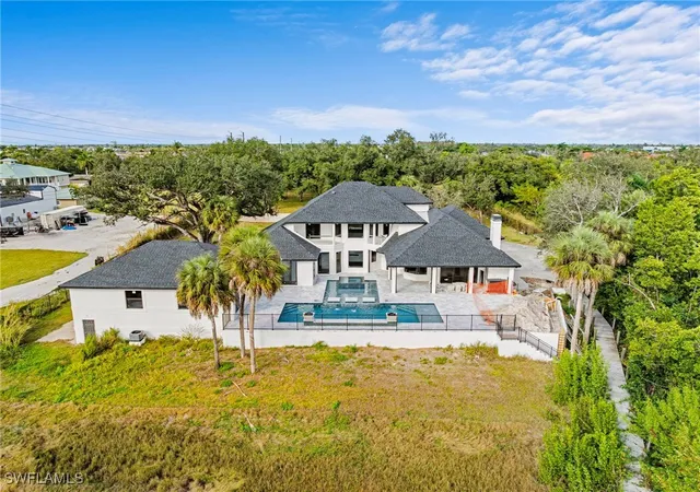 Photo 1 of Mansion for sale at 5461 Park Rd, Fort Myers, FL 33908 | MLS# 225084052 | Listing updated on 2026-08-25