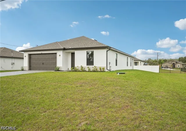 Photo 1 of Single family home for sale at 144 Blackstone Dr, Fort Myers, FL 33913 | MLS# 2025026365 | Listing updated on 2026-08-21