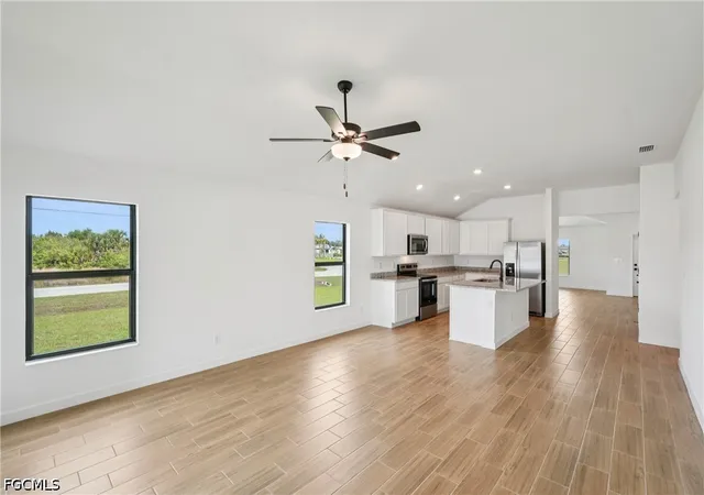 Photo 4 of Single family home for sale at 144 Blackstone Dr, Fort Myers, FL 33913 | MLS# 2025026365 | Listing updated on 2026-08-21