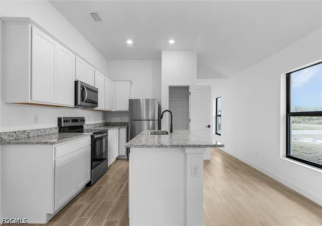 Photo 4 of Single family home for sale at 134 Zobora Cir, Fort Myers, FL 33913 | MLS# 2025026367 | Listing updated on 2026-08-21