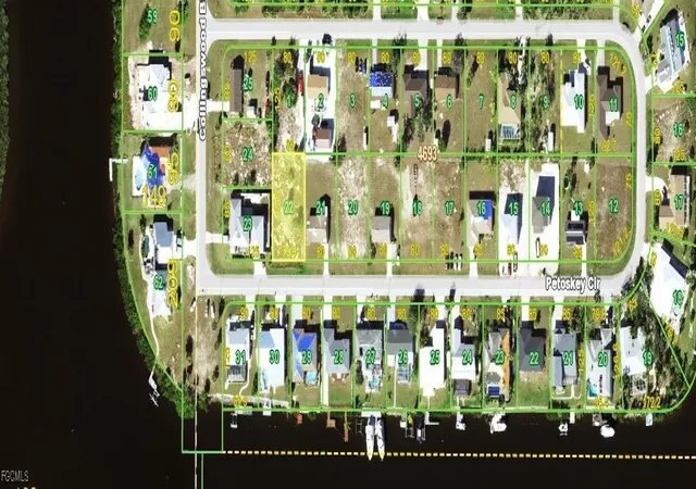 Photo 1 of Land for sale at 18235 Petoskey Cir, Port Charlotte, FL 33948 | MLS# 2026000993 | Listing updated on 2026-08-19