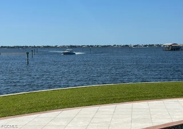 Photo 4 of Sale Pending at 866 Cal Cvs Dr, Fort Myers, FL 33919 | MLS# 2026000996 | Listing updated on 2026-08-28