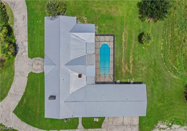 Photo 2 of Single family home for sale at 1085 West Ave, Moore Haven, FL 33471 | MLS# 2026002536 | Listing updated on 2026-08-25