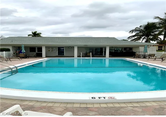 2nd image of 1830 Brantley Rd, Fort Myers, FL 33907