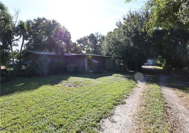 Photo 23 of Single family home for sale at 253 W Mariana Ave, North Fort Myers, FL 33903 | MLS# 2026004209 | Listing updated on 2026-08-18