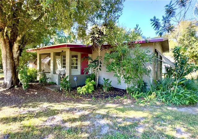 Photo 2 of Single family home for sale at 253 W Mariana Ave, North Fort Myers, FL 33903 | MLS# 2026004209 | Listing updated on 2026-08-18