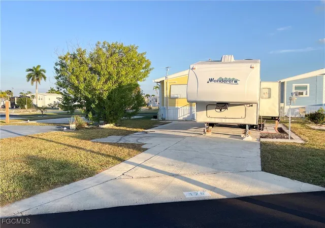Photo 2 of Land for sale at 19681 Summerlin #178 Rd, Fort Myers, FL 33908 | MLS# 2026004417 | Listing updated on 2026-08-30