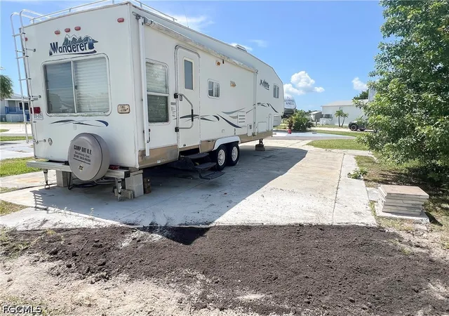 Photo 4 of Land for sale at 19681 Summerlin #178 Rd, Fort Myers, FL 33908 | MLS# 2026004417 | Listing updated on 2026-08-30