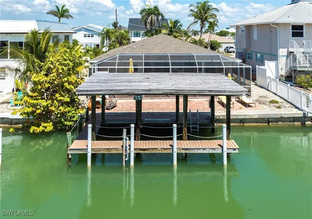 Photo 4 of Single family home for sale at 164 Trinidad St, Naples, FL 34113 | MLS# 226003805 | Listing updated on 2026-08-24