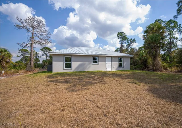Photo 3 of Single family home for sale at 6203 Hob Ct, Labelle, FL 33935 | MLS# 2026005324 | Listing updated on 2026-08-21
