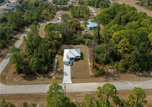 Photo 3 of Single family home for sale at 6203 Hob Ct, Labelle, FL 33935 | MLS# 2026005324 | Listing updated on 2026-08-21