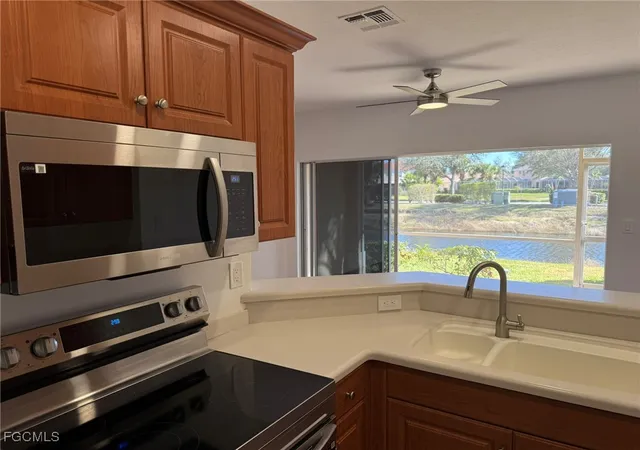 Photo 4 of Townhouse for sale at 1376 Weeping Willow Ct, Cape Coral, FL 33909 | MLS# 2026005471 | Listing updated on 2026-08-18