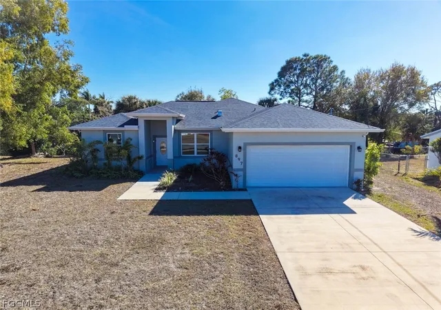 Photo 1 of Sale Pending at 897 Iris Dr, North Fort Myers, FL 33903 | MLS# 2026007103 | Listing updated on 2026-08-30