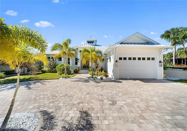 Photo 1 of Sale Pending at 27000 Flamingo Dr, Bonita Springs, FL 34135 | MLS# 226006269 | Listing updated on 2026-08-27