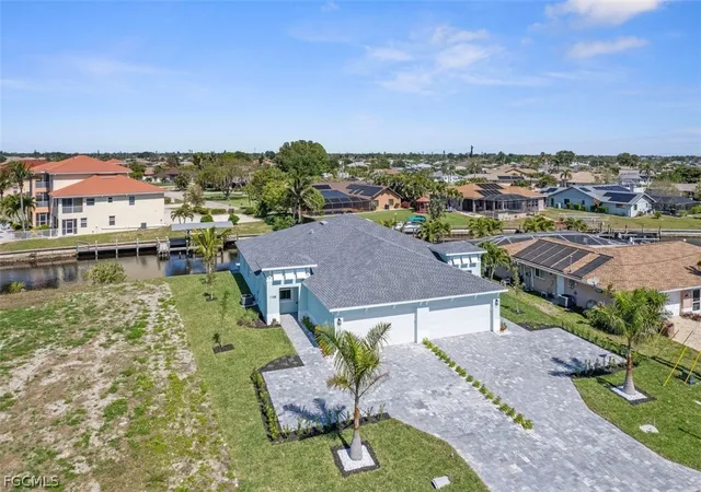 Photo 2 of Townhouse for sale at 1107 SE 38th Street, Cape Coral, FL 33904 | MLS# 2026008139 | Listing updated on 2026-08-24