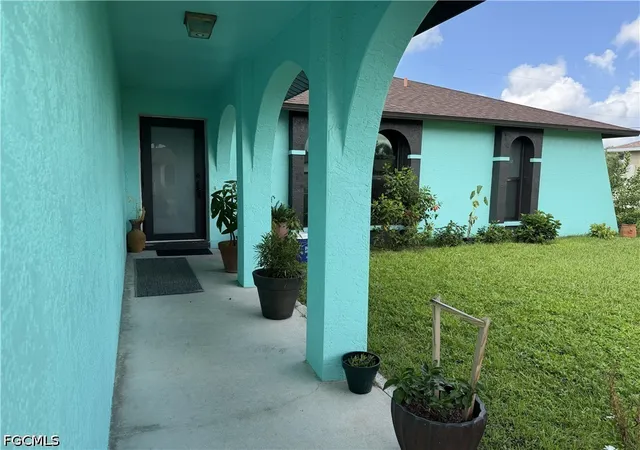 Photo 2 of Single family home for sale at 322 Se 46th Lane, Cape Coral, FL 33904 | MLS# 2026008744 | Listing updated on 2026-08-21