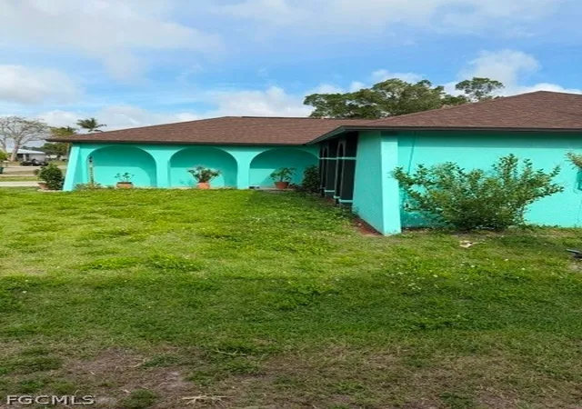 Photo 3 of Single family home for sale at 322 Se 46th Lane, Cape Coral, FL 33904 | MLS# 2026008744 | Listing updated on 2026-08-21