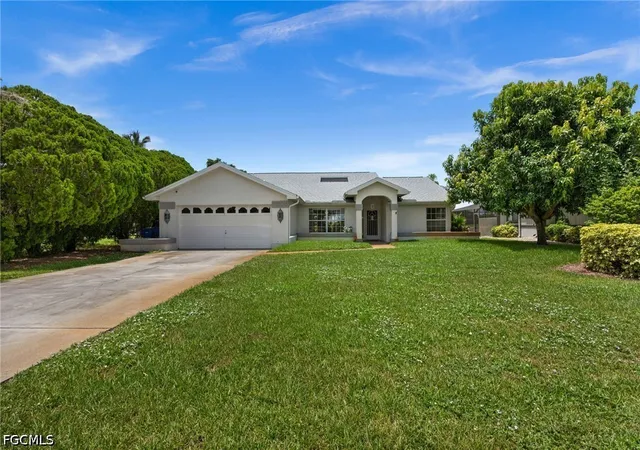 Photo 1 of Single family home for sale at 7305 Constitution Cir, Fort Myers, FL 33967 | MLS# 2026008803 | Listing updated on 2026-08-30