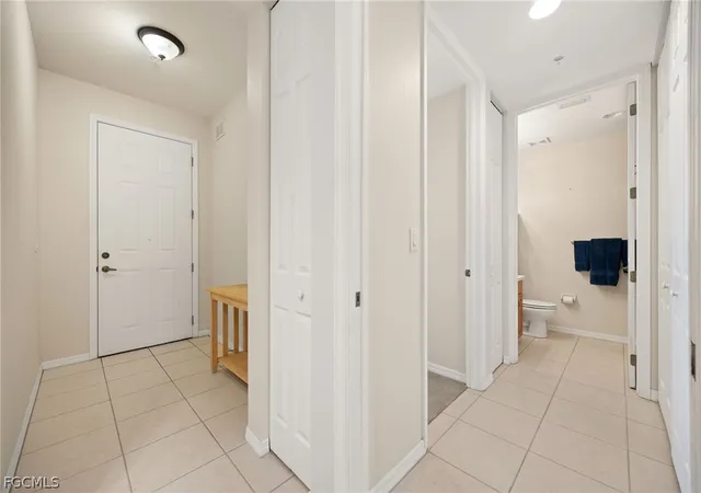 Listing Photo 4 - Condo for sale in building located at 1105 Van Loon Commons Cir, Cape Coral, FL 33909 - Unit #304
