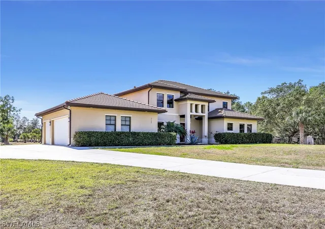Photo 2 of Sale Pending at 3160 27th Avenue Sw, Naples, FL 34117 | MLS# 226007543 | Listing updated on 2026-08-22