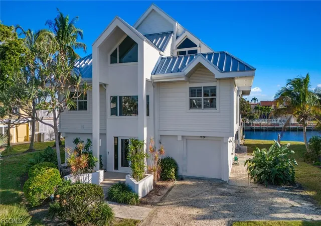 Photo 1 of Sale Pending at 791 Sand Dollar Dr, Sanibel, FL 33957 | MLS# 2026010063 | Listing updated on 2026-08-25