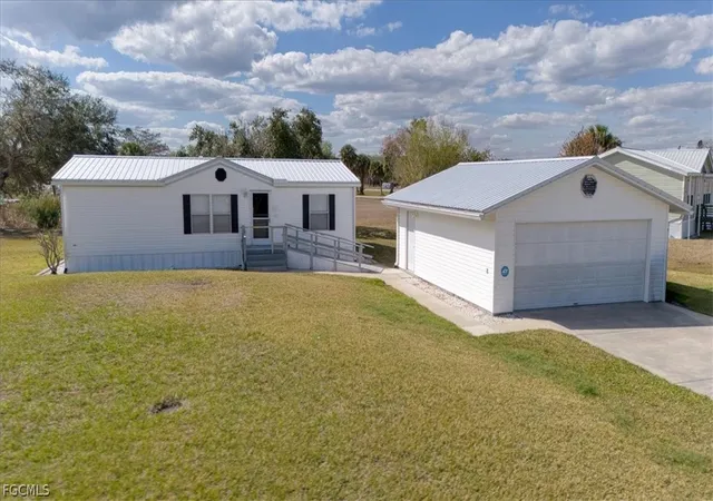 Photo 1 of Manufactured home for sale at 1151 Peaceful Ln, Moore Haven, FL 33471 | MLS# 2026010267 | Listing updated on 2026-08-27