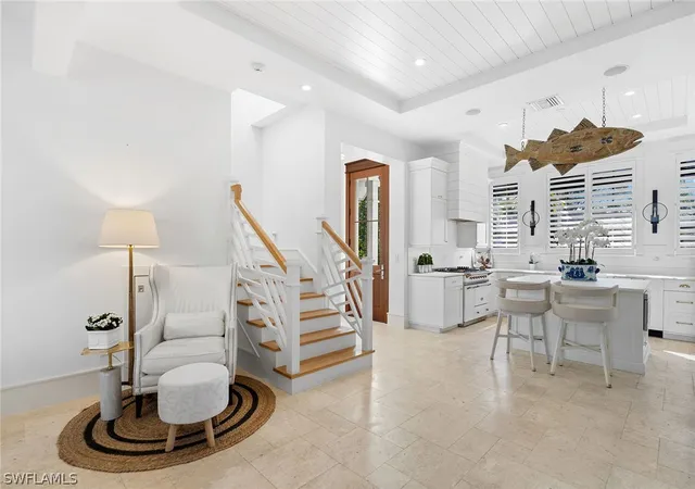 Photo 4 of Single family home for sale at 901 10th Avenue S, Naples, FL 34102 | MLS# 226009201 | Listing updated on 2026-08-25