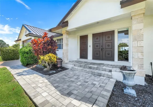 Photo 4 of Sale Pending at 400 S Barfield Dr, Marco Island, FL 34145 | MLS# 226009455 | Listing updated on 2026-08-19