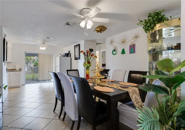 Photo 4 of Single family home for sale at 1652 Jamestown Ct, Fort Myers, FL 33907 | MLS# 2026010534 | Listing updated on 2026-08-25