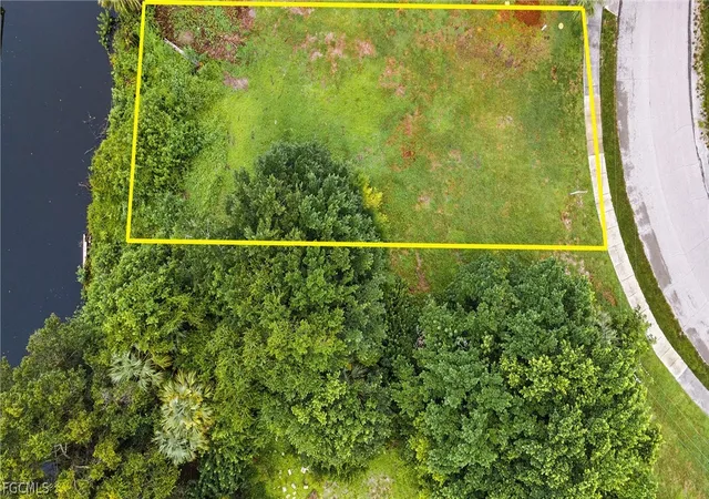 Photo 3 of Land for sale at 947 Iris Dr, North Fort Myers, FL 33903 | MLS# 2026010635 | Listing updated on 2026-08-26