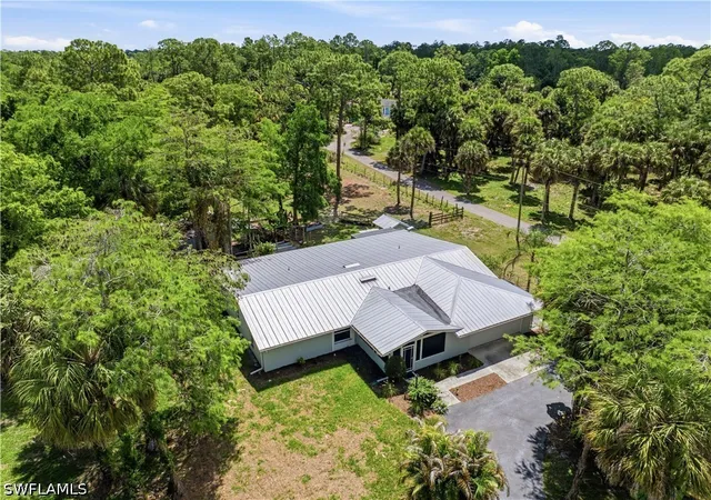Photo 3 of Sale Pending at 1840 23rd Street Sw, Naples, FL 34117 | MLS# 226009747 | Listing updated on 2026-08-20