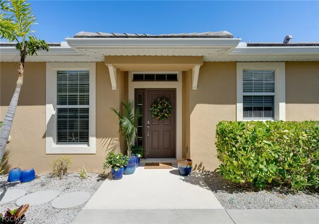 Photo 3 of Townhouse for sale at 14618 Abaco Lakes Dr, Fort Myers, FL 33908 | MLS# 2026011156 | Listing updated on 2026-08-27