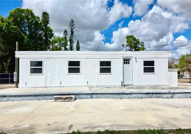 Photo 2 of Sale Pending at 8180 Suncoast Dr, North Fort Myers, FL 33917 | MLS# 2026011578 | Listing updated on 2026-08-27