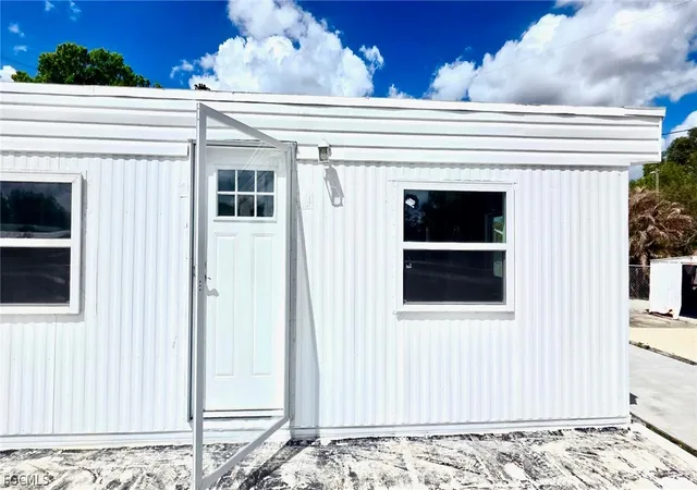 Photo 3 of Sale Pending at 8180 Suncoast Dr, North Fort Myers, FL 33917 | MLS# 2026011578 | Listing updated on 2026-08-27