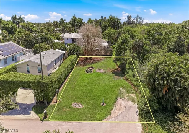 Photo 1 of Sale Pending at 2332 Sunset Ave, Naples, FL 34112 | MLS# 226010910 | Listing updated on 2026-08-21