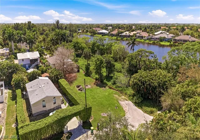 Photo 3 of Sale Pending at 2332 Sunset Ave, Naples, FL 34112 | MLS# 226010910 | Listing updated on 2026-08-21