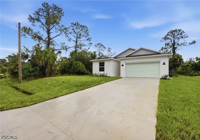 Photo 2 of Sale Pending at 4570 Oakley Rd, North Port, FL 34288 | MLS# 2026012366 | Listing updated on 2026-09-26