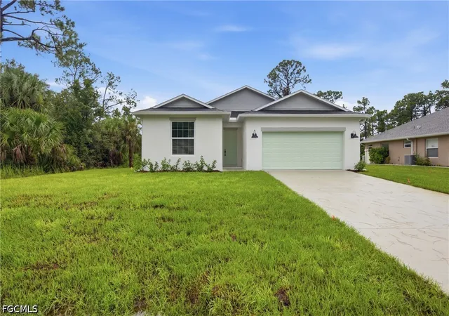 Photo 3 of Sale Pending at 4570 Oakley Rd, North Port, FL 34288 | MLS# 2026012366 | Listing updated on 2026-09-26