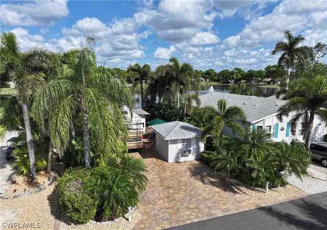 Photo 3 of Sale Pending at 5958 Brightwood Dr, Fort Myers, FL 33905 | MLS# 226008324 | Listing updated on 2026-08-20