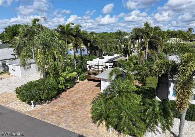 Photo 3 of Sale Pending at 5958 Brightwood Dr, Fort Myers, FL 33905 | MLS# 226008324 | Listing updated on 2026-08-20
