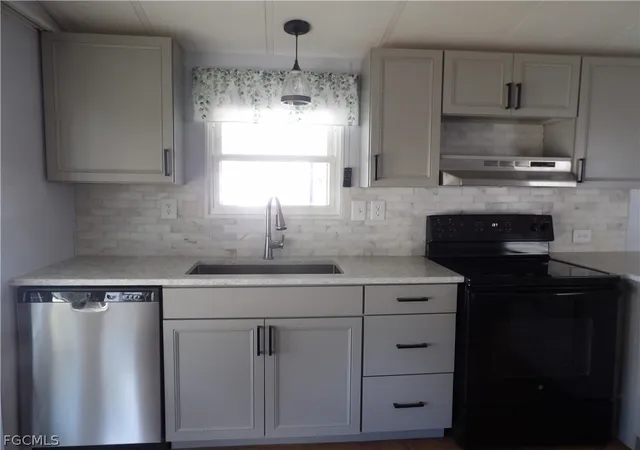 Photo 3 of Manufactured home for sale at 113 Lantern Ln, North Fort Myers, FL 33917 | MLS# 2026012999 | Listing updated on 2026-08-23