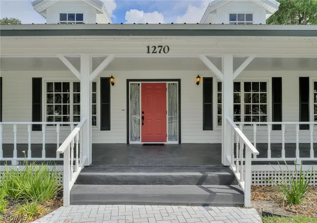 Photo 2 of Single family home for sale at 1270 Riverbend Dr, Labelle, FL 33935 | MLS# 2026013225 | Listing updated on 2026-08-19
