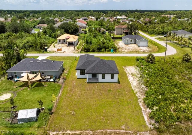 Photo 2 of Single family home for sale at 420 Yolanda St, Lehigh Acres, FL 33972 | MLS# 2026013368 | Listing updated on 2026-08-19