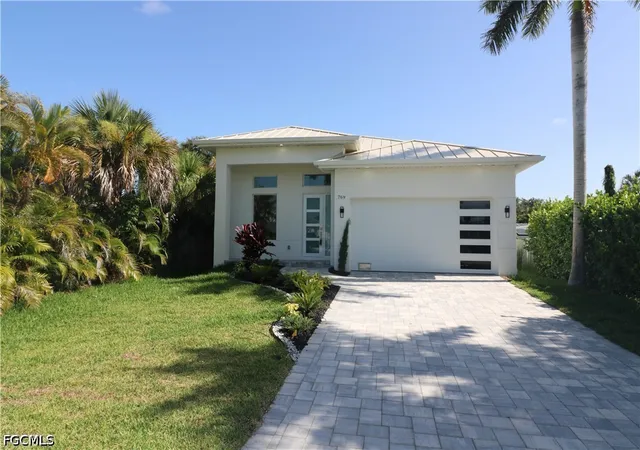 Photo 1 of Sale Pending at 769 95th Avenue N, Naples, FL 34108 | MLS# 2026013399 | Listing updated on 2026-08-20